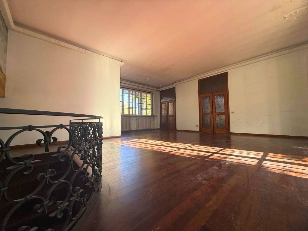 Villa a Busto arsizio in Via Rosolino Pilo, 40 - Foto 3