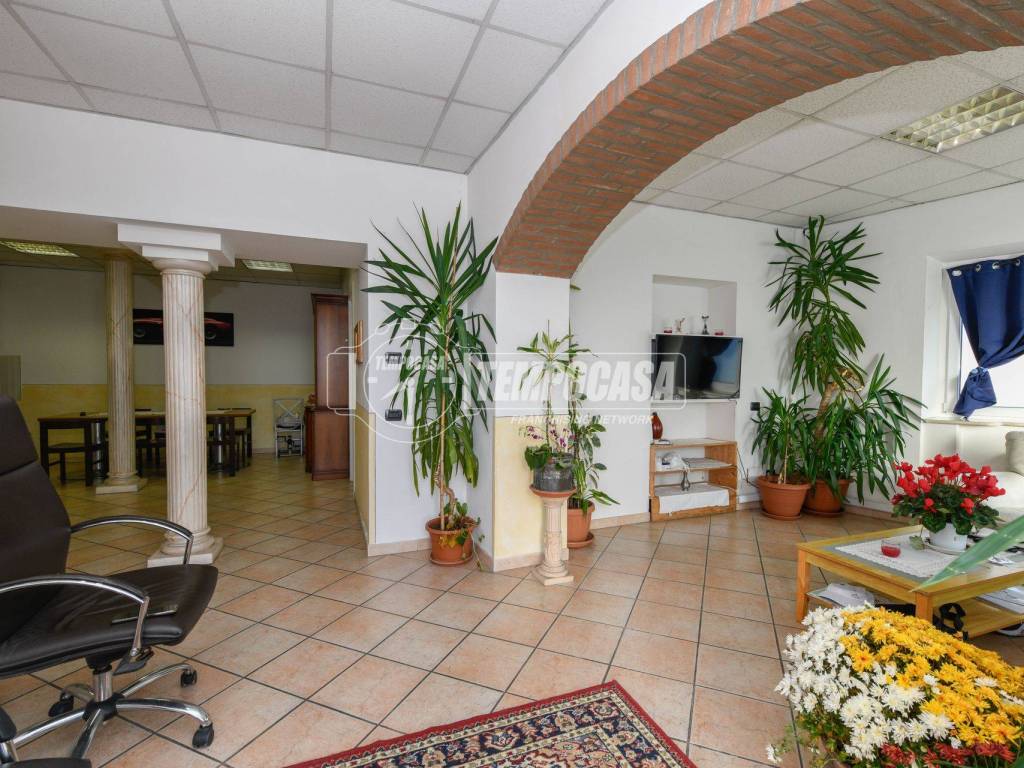 Appartamento a Salò in Via Umberto I 14 - Foto 4