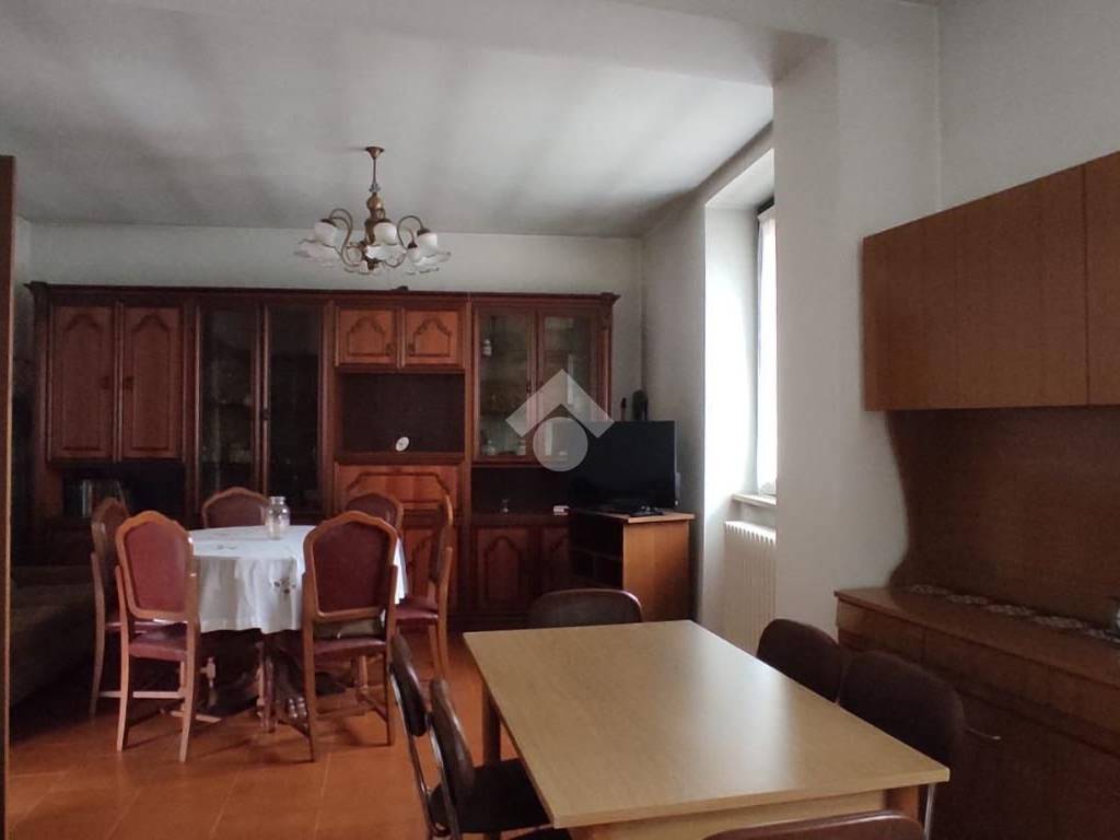 Rustico / casale a Lonate pozzolo in Piazza Sant'Ambrogio, 3 - Foto 3