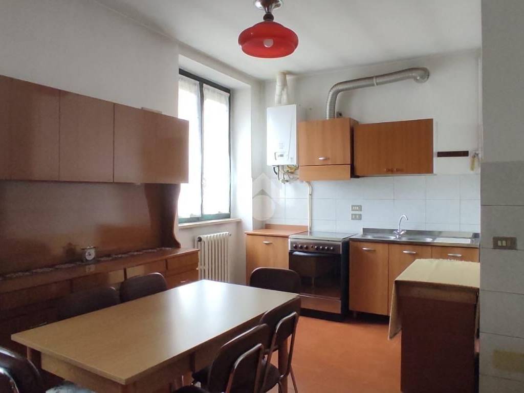 Rustico / casale a Lonate pozzolo in Piazza Sant'Ambrogio, 3 - Foto 4