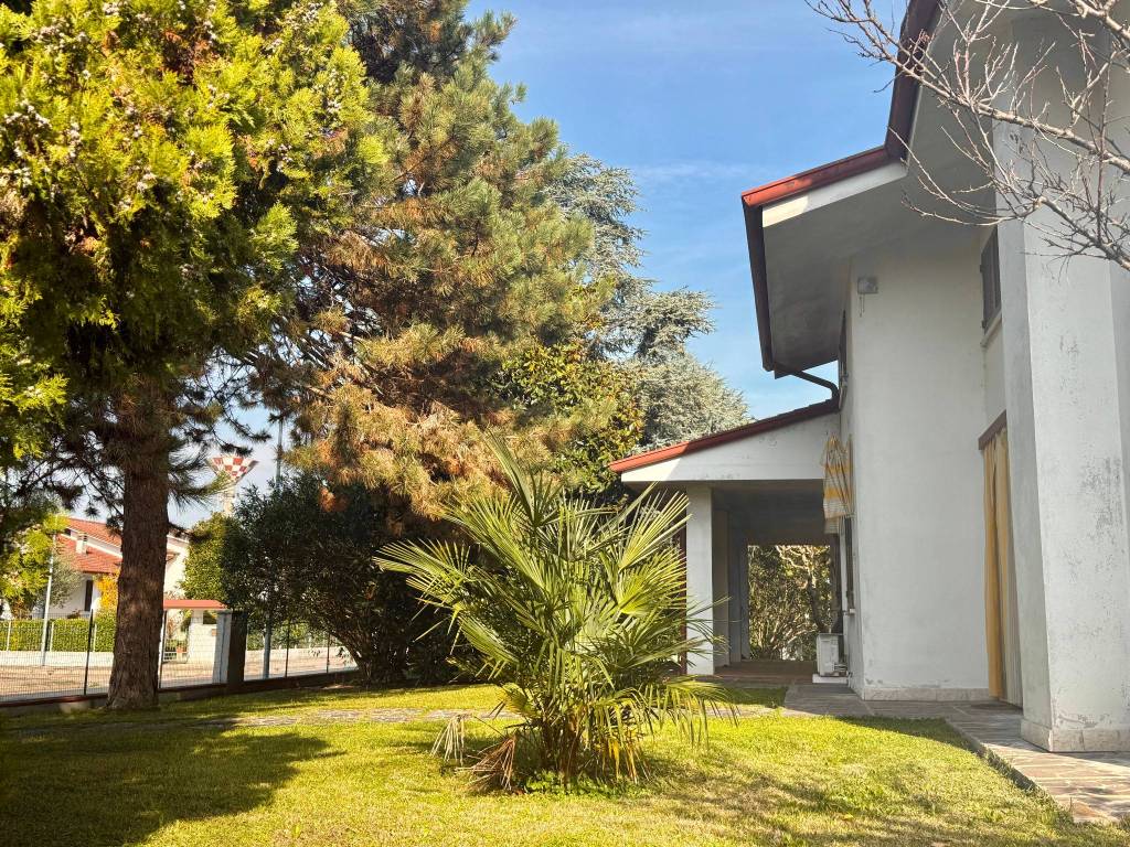 Villa a Quistello in Viale Rainera - Foto 2