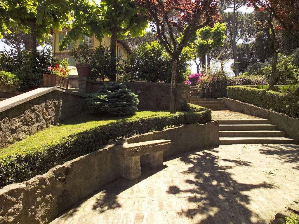 Villa a Grottaferrata in via Anagnina, 10 - Foto 2