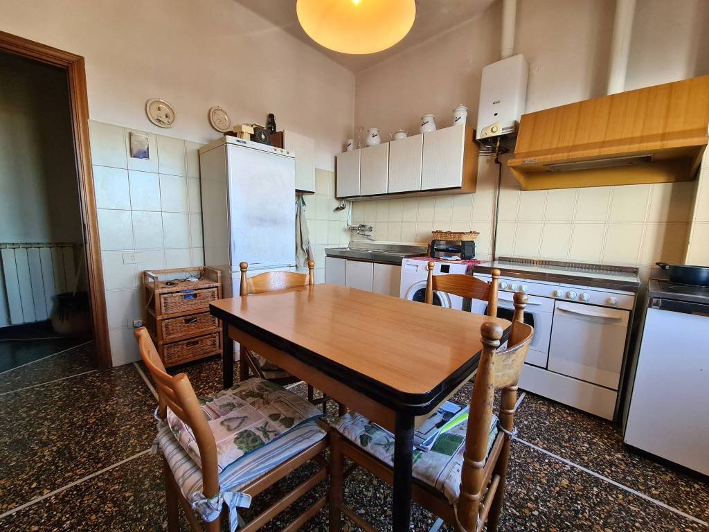 Appartamento a Albenga in Strada Comunale Villaggio Iris - Foto 4