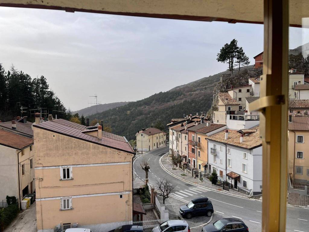 Appartamento a Ovindoli in Via Nicola Sebastiani, 167 - Foto 2