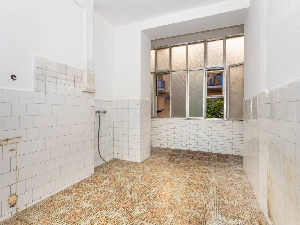 Appartamento a Cagliari in Via Emilia, 5 - Foto 2