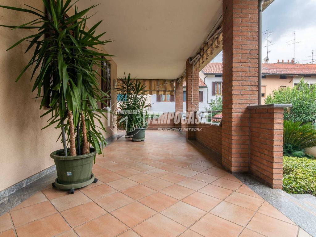 Villa a Saronno in Via Palmiro Togliatti 2/A - Foto 5