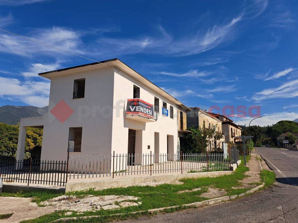 Casa indipendente a Cervaro in Via Casilina Sud, snc - Foto 2