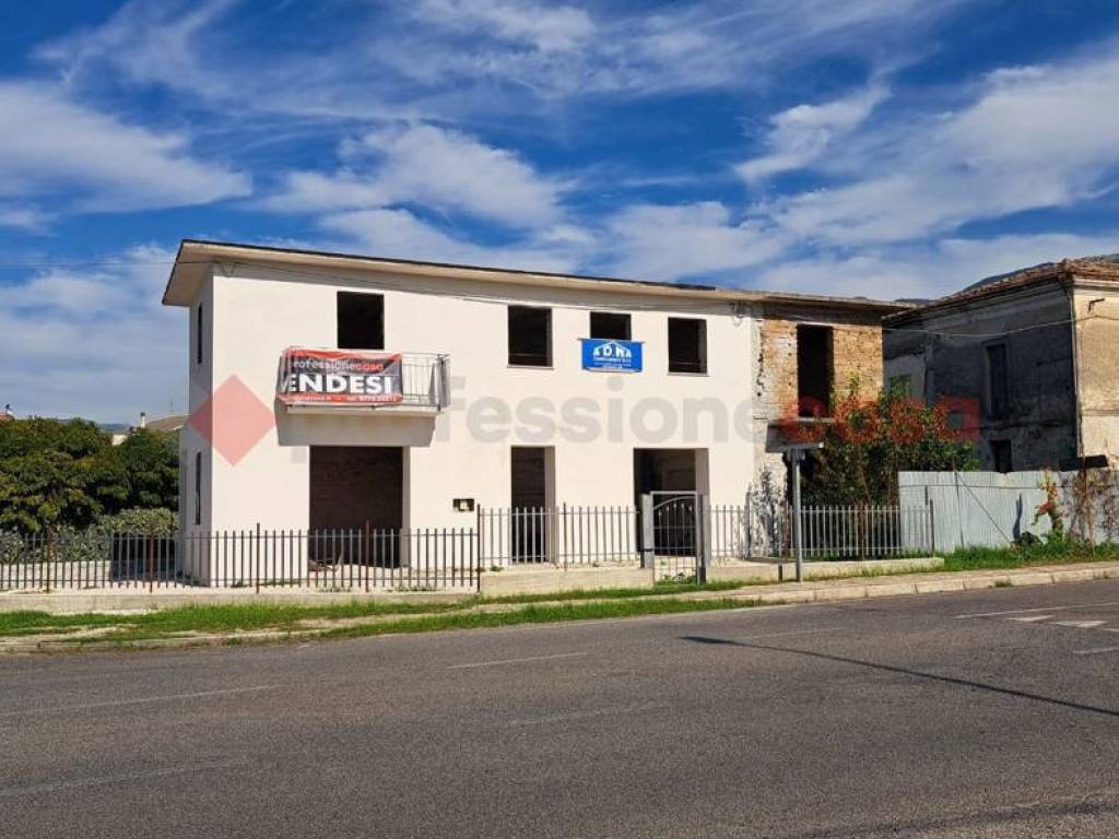 Casa indipendente a Cervaro in Via Casilina Sud, snc - Foto 3