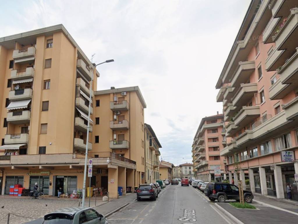 Appartamento a Prato in Via Filippo Strozzi, 140 - Foto 2
