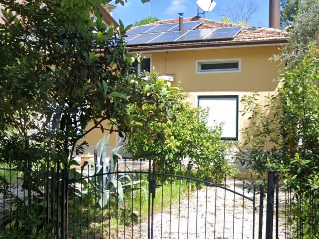 Appartamento a Monte san vito in Viale Martiri della Resistenza, 1 - Foto 2