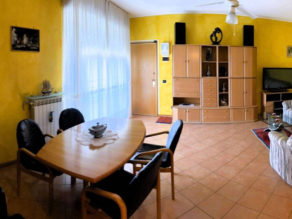 Appartamento a Landriano in Via Milano - Foto 2