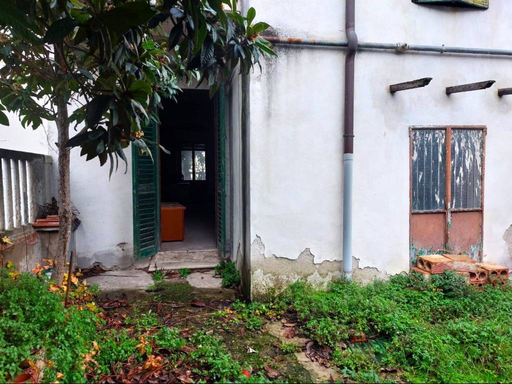 Villa a Prato in Via Benedetto Croce - Foto 4
