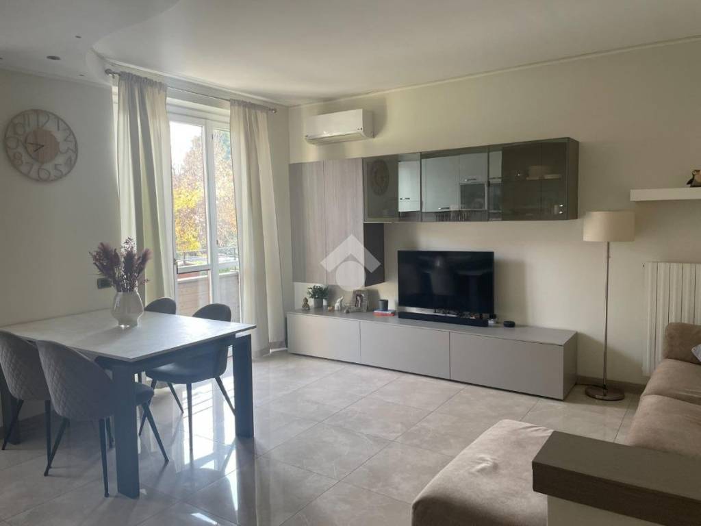 Appartamento a Cardano al campo in Via dell'ongaro, 26 - Foto 2