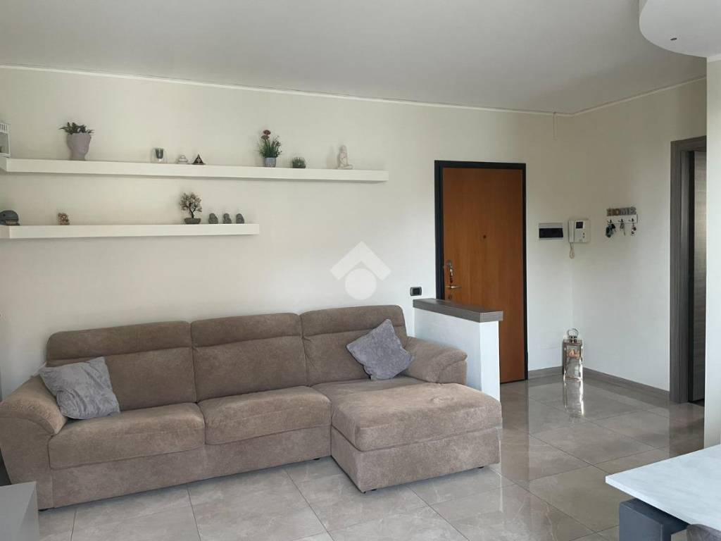 Appartamento a Cardano al campo in Via dell'ongaro, 26 - Foto 5