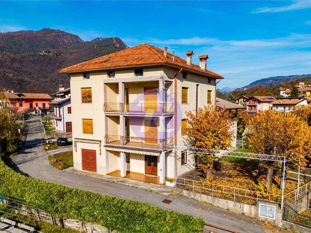 Palazzo / stabile a Zogno in Via Castello, 4 - Foto 2
