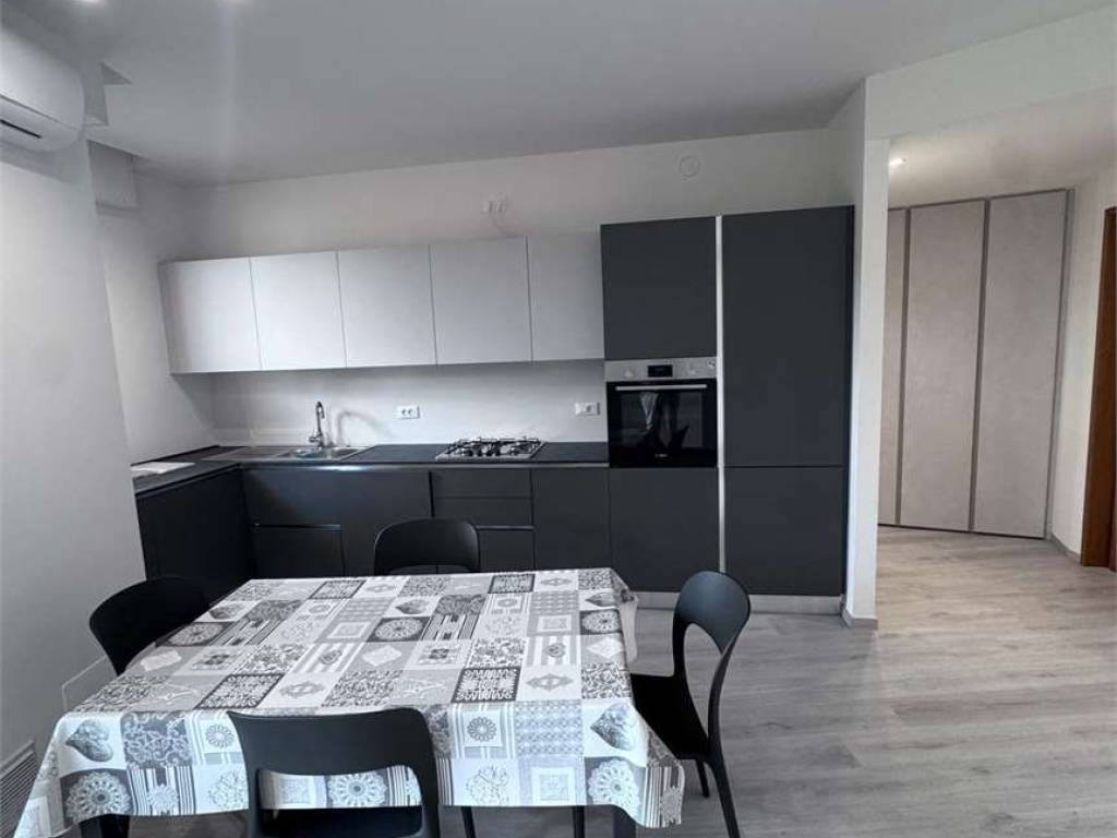 Appartamento a Varese in Via Como, 40 - Foto 2