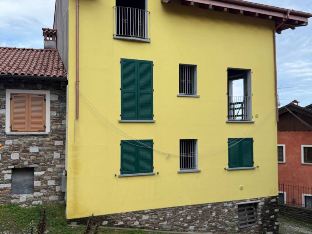 Casa indipendente a Stresa in Via Mottarone - Foto 2