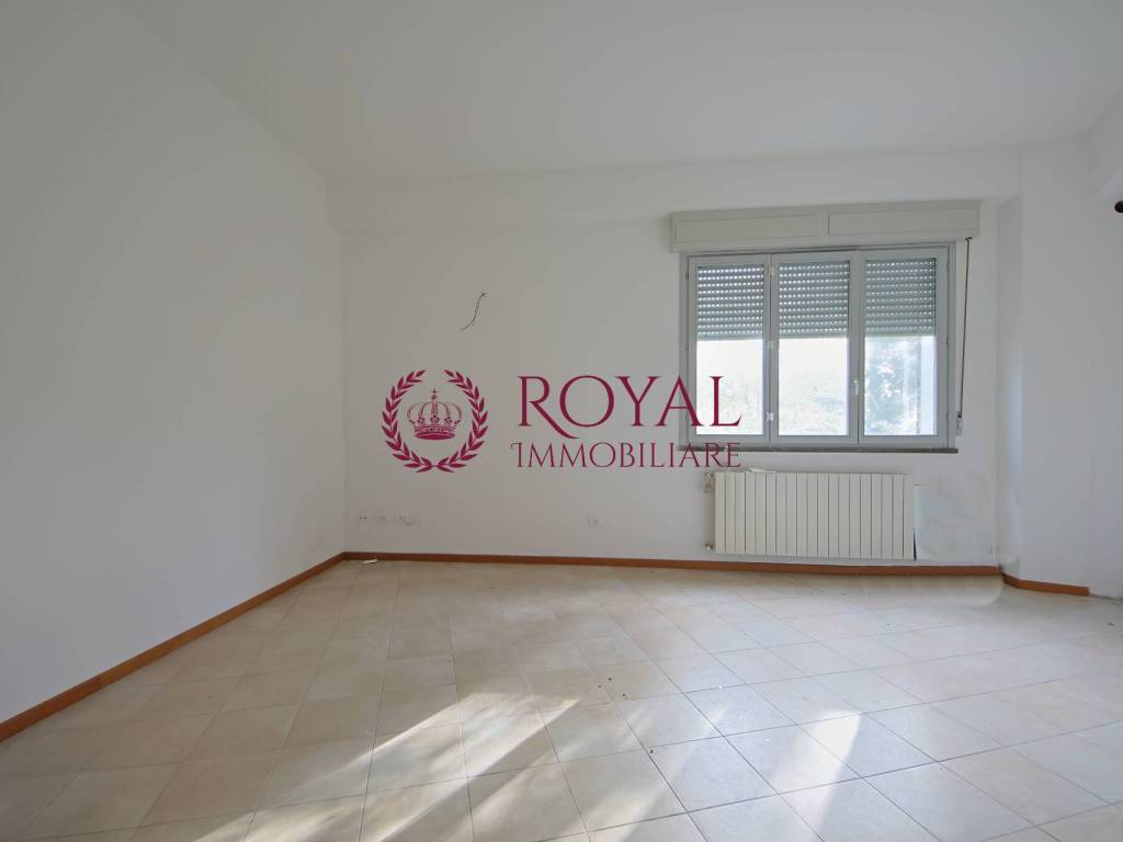 Appartamento a Livorno in Via Delle Corallaie - Foto 2