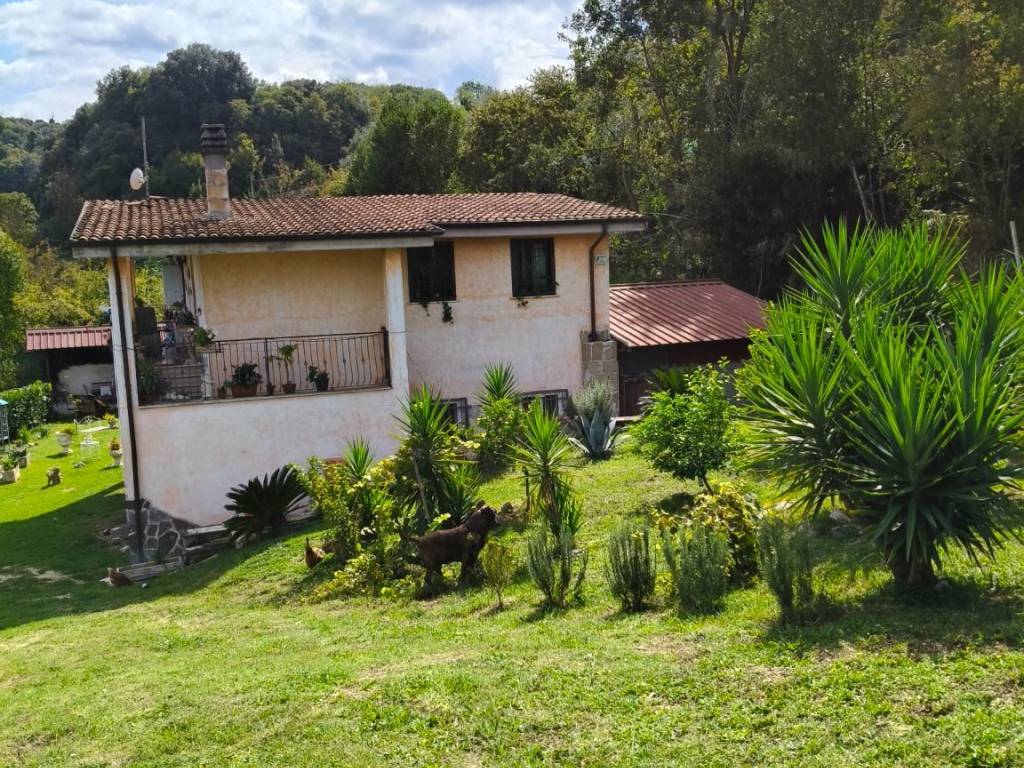 Villa a Palombara sabina in Strada di Colle Moretto - Foto 2
