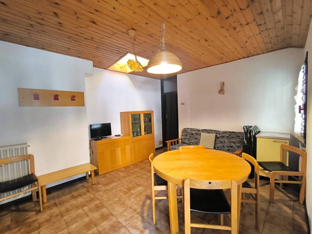 Appartamento a Chiesa in valmalenco in Via Bernina, 32 - Foto 4