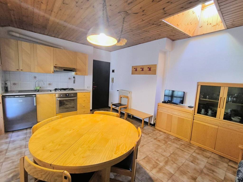 Appartamento a Chiesa in valmalenco in Via Bernina, 32 - Foto 5