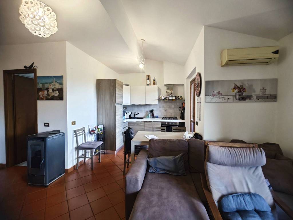 Appartamento a Castiglione del lago in Via Romagna, 14 - Foto 4