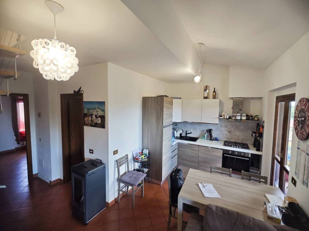 Appartamento a Castiglione del lago in Via Romagna, 14 - Foto 5