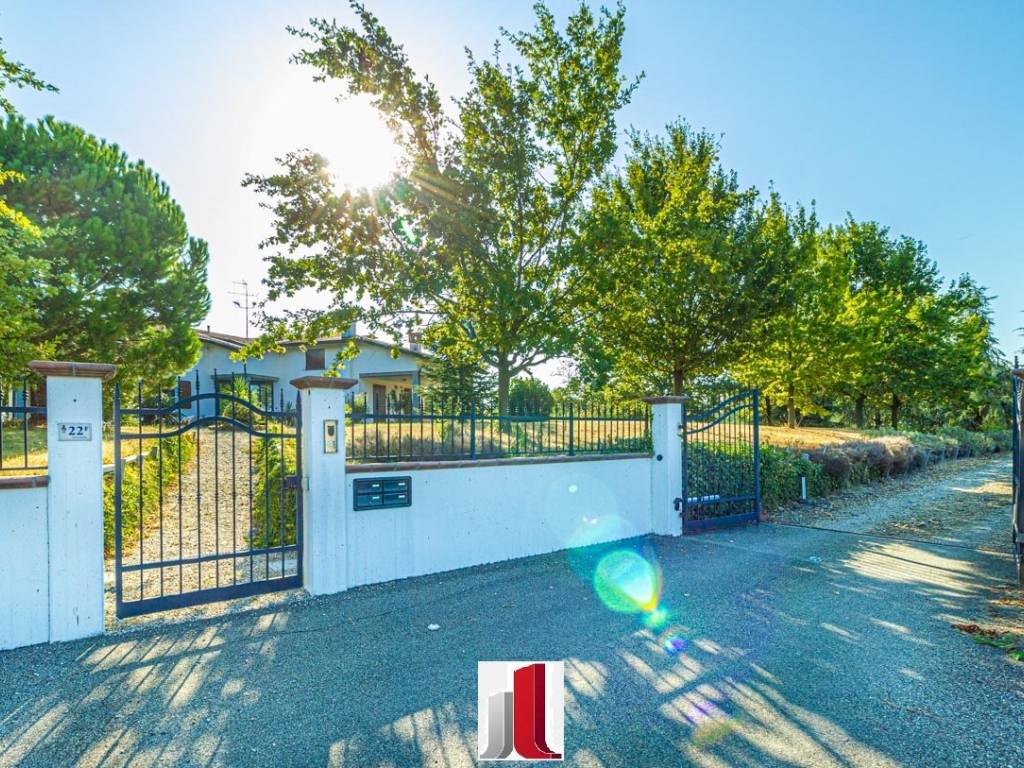 Villa a Imola in Via Goccianello, 22 - Foto 2