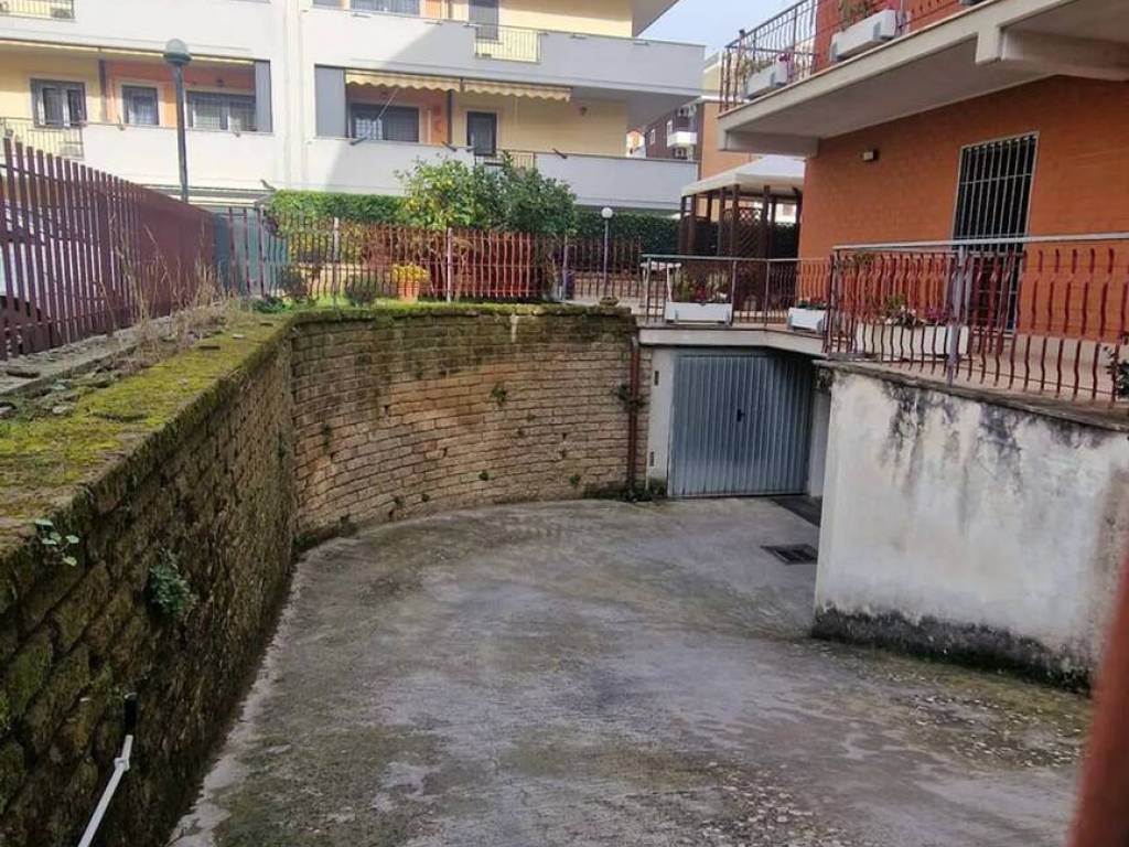 Box / garage a Velletri in Viale Guglielmo Oberdan - Foto 2