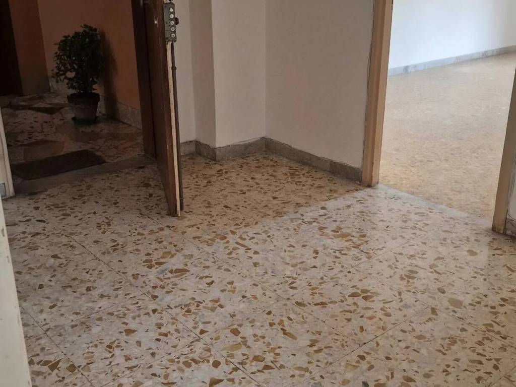 Appartamento a Velletri in Via Fontana Delle Rose - Foto 5
