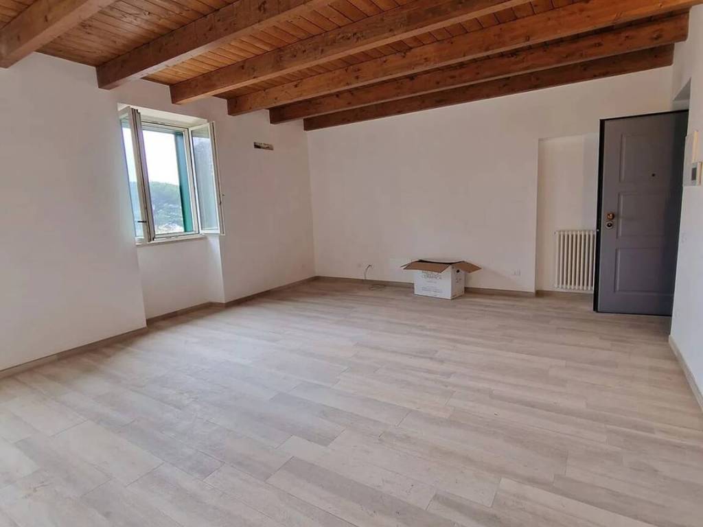 Appartamento a Velletri in Viale Roma - Foto 2