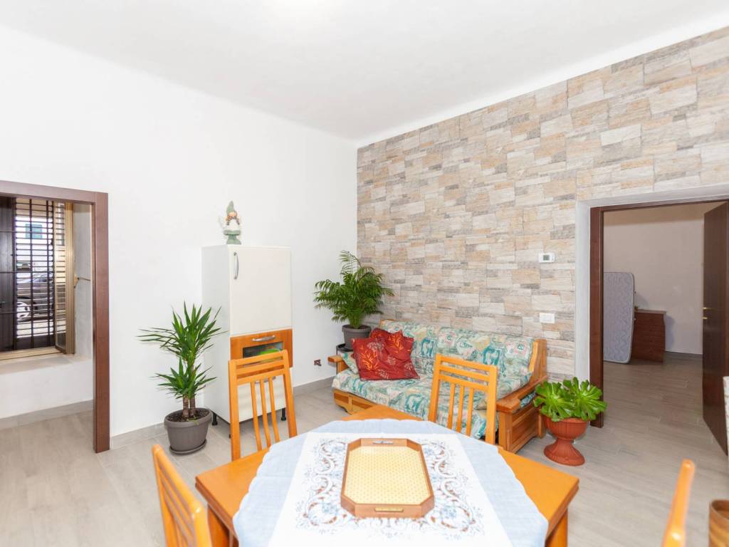 Casa indipendente a Gorla minore in Via Durini , 18 - Foto 3