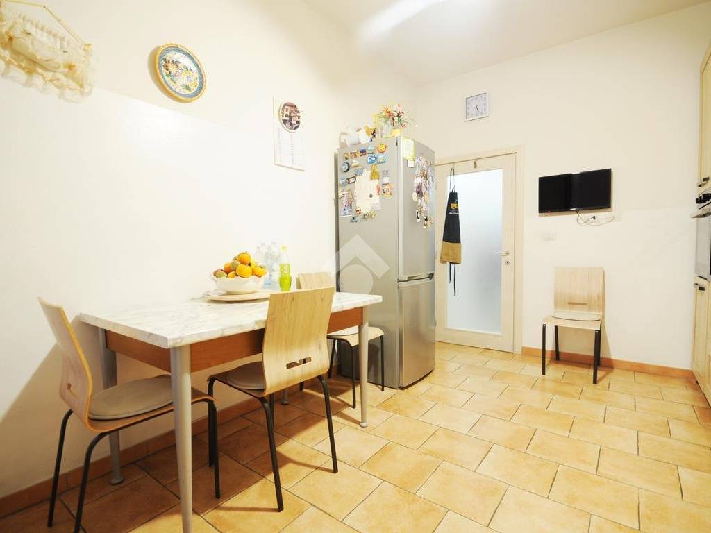 Appartamento a Prato in Via carlo livi - Foto 2