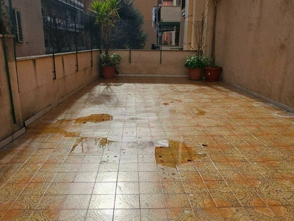 Appartamento a Salerno in Via Rocco Cocchia - Foto 2