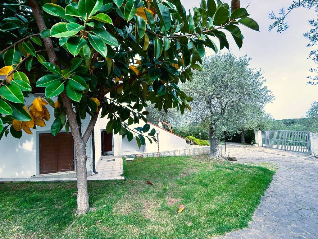 Villa a Sassari in Strada Statale dell'Anglona, 71 - Foto 2