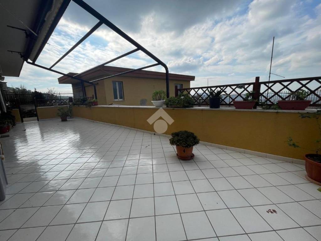 Palazzo / stabile a Marano di napoli in Via Panoramica, 2 - Foto 2