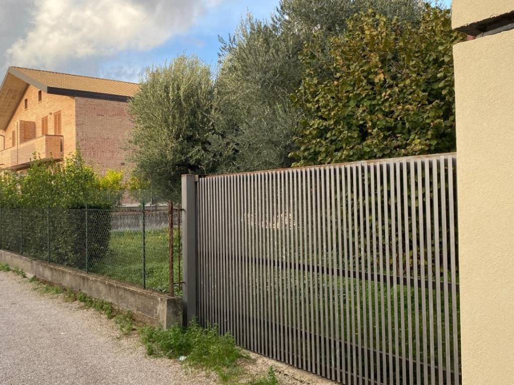 Villa a Cisterna di latina in Via Charles Darwin - Foto 2