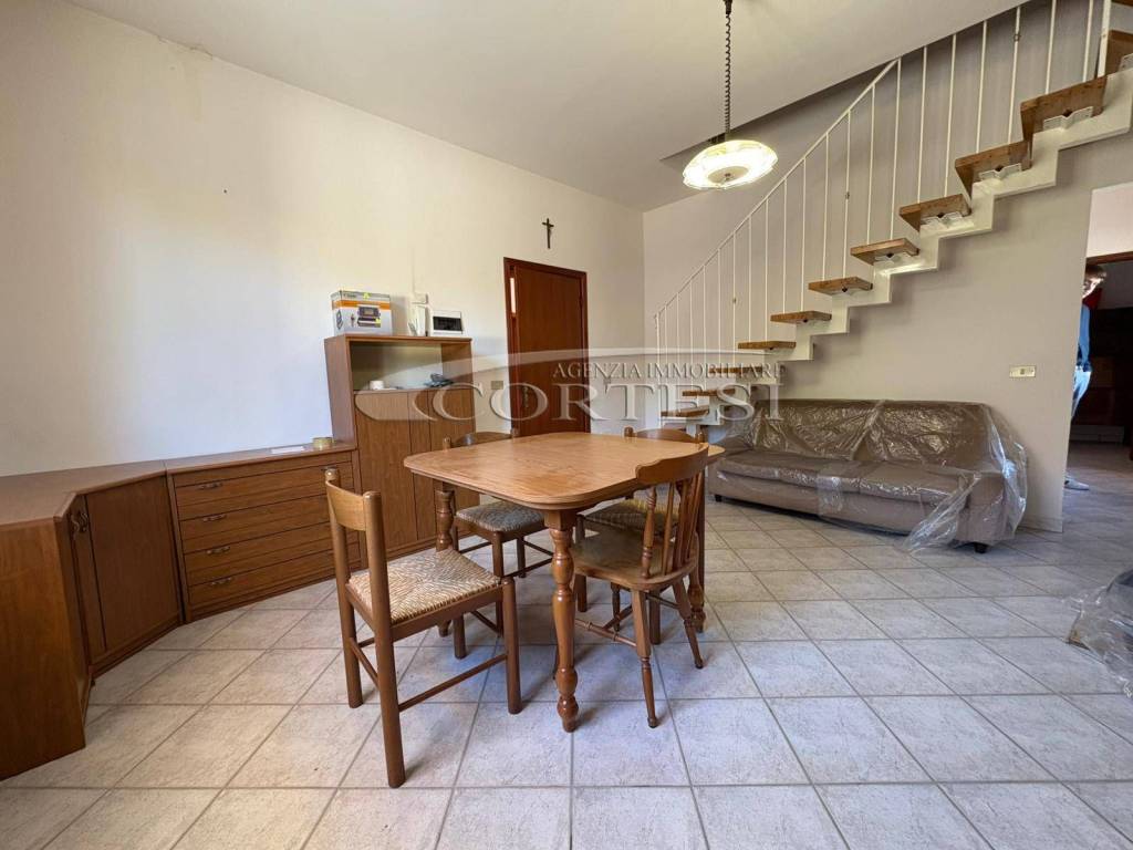 Appartamento a San costanzo in Strada Solfanuccio - Foto 2