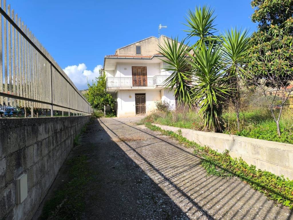 Villa a Castel morrone in Via Finestre, 17 - Foto 4