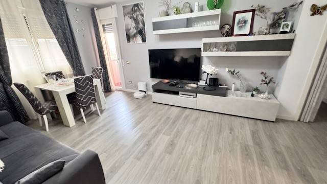 Appartamento a Livorno in VIA INGHILTERRA, 42 - Foto 2