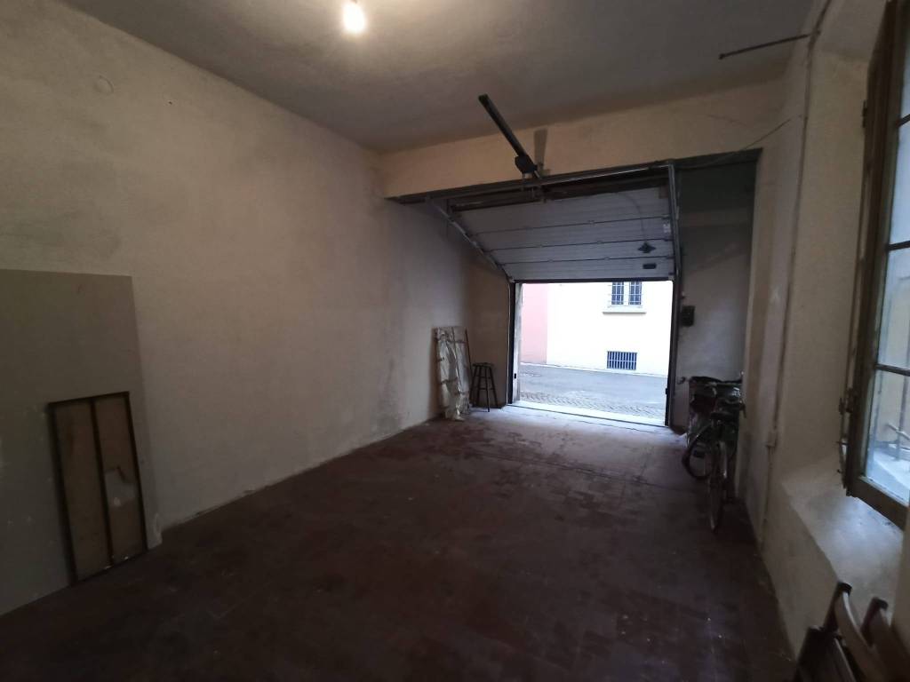 Box / garage a Bologna in Vicolo Santa Lucia - Foto 5