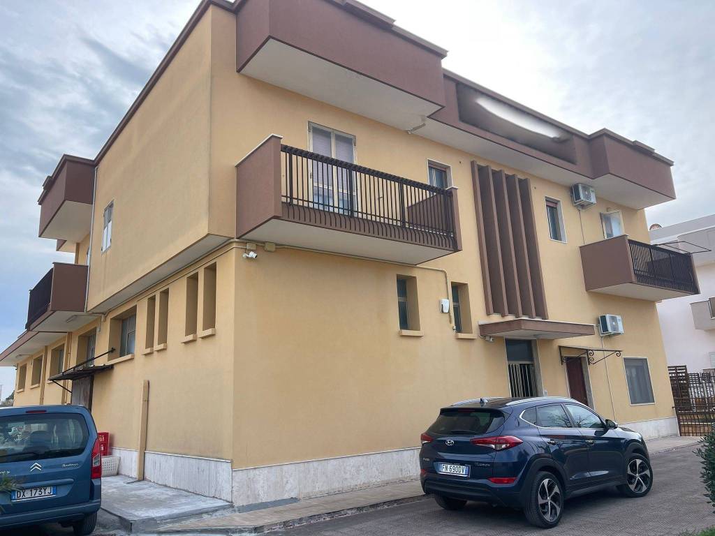 Palazzo / stabile a Trani in Via Giorgio Castriota Skanderbeg - Foto 2