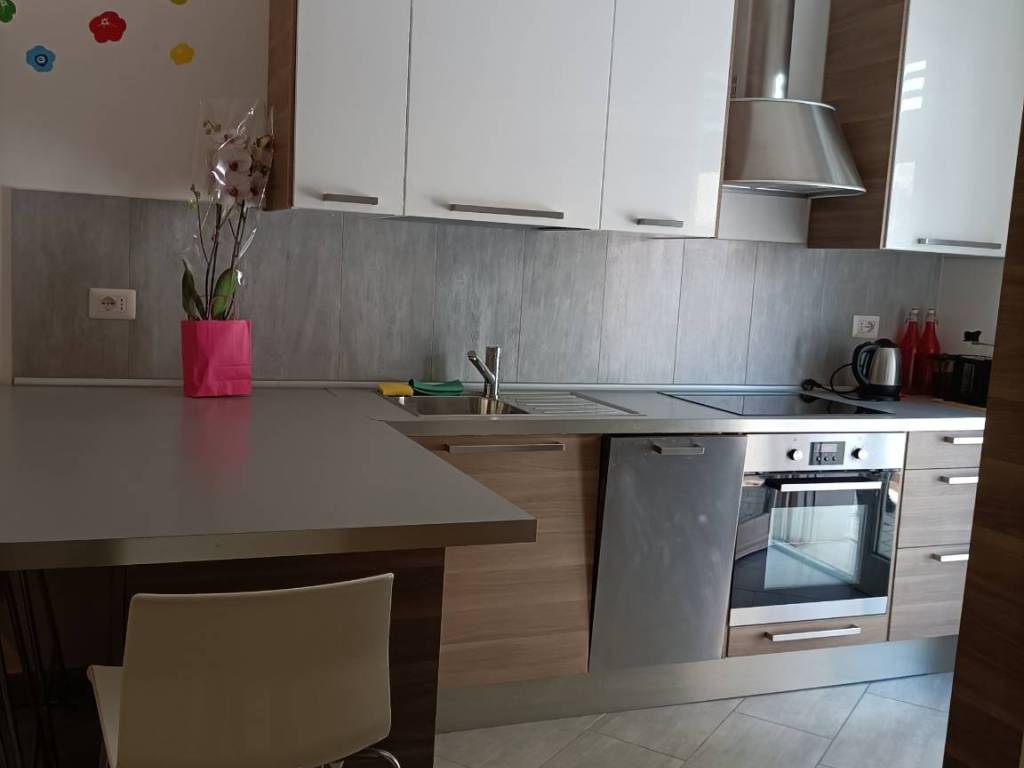 Appartamento a Civitanova marche in Via Liguria - Foto 4