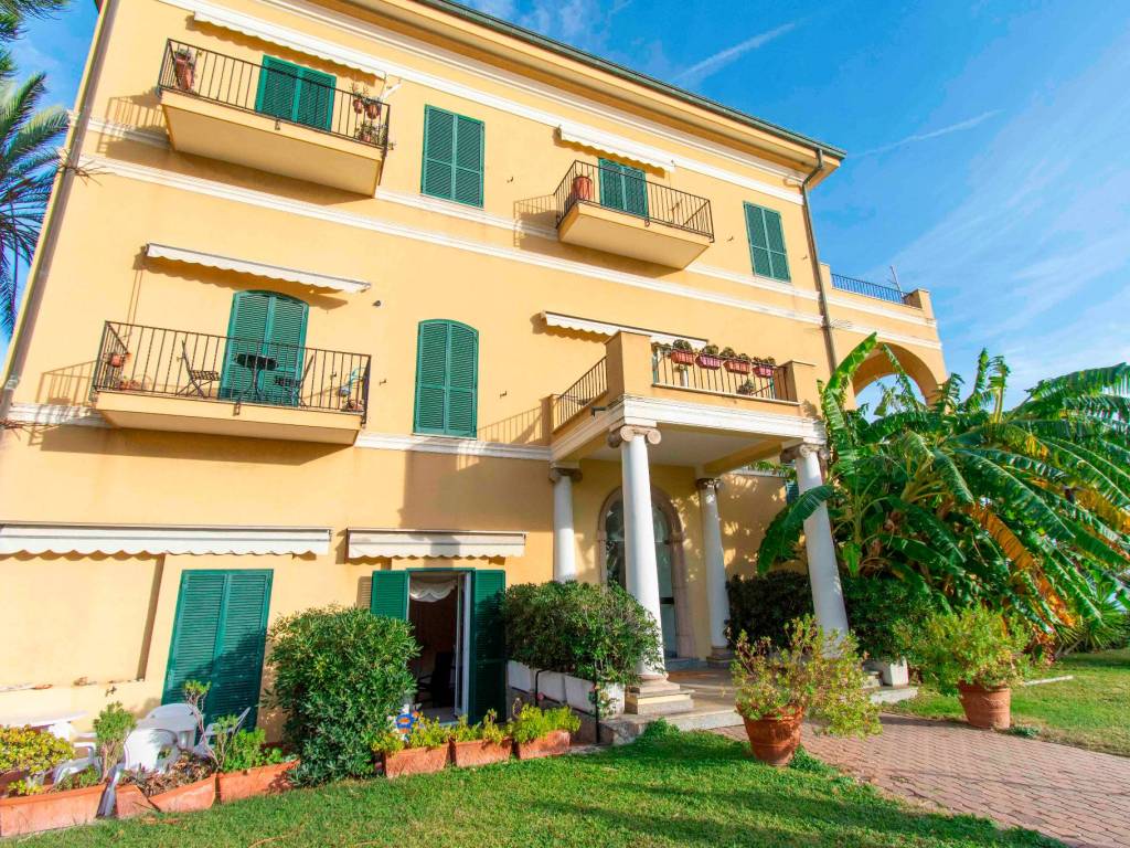 Appartamento a Ventimiglia in Via Romana, 7 - Foto 3