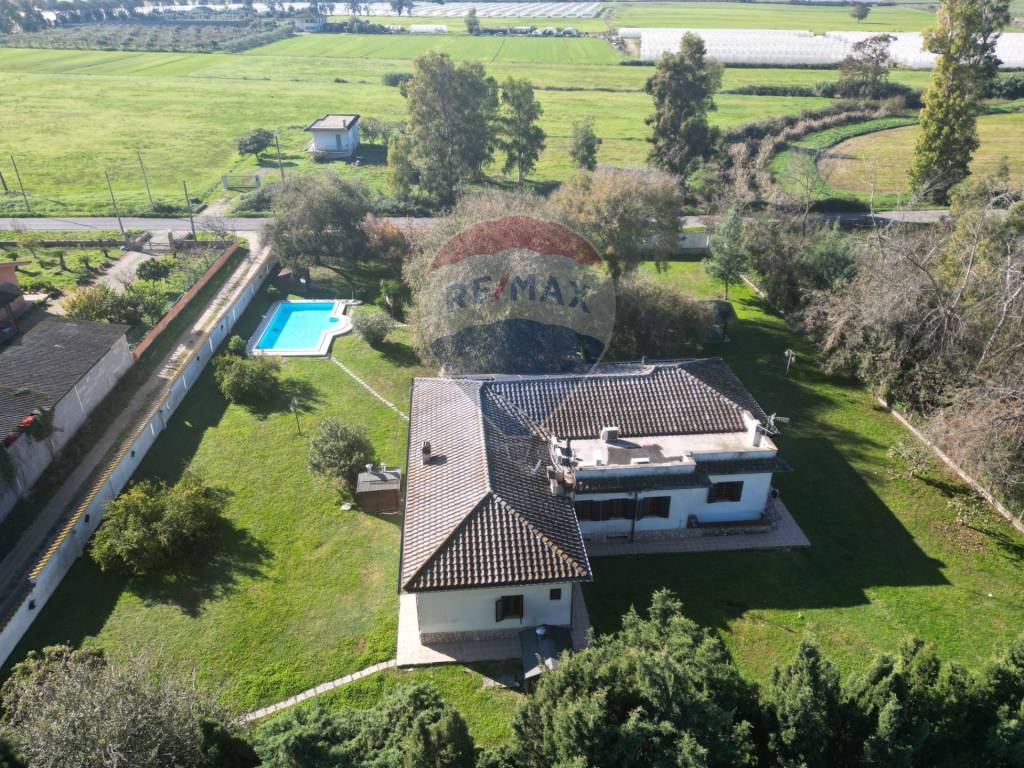Casa indipendente a Sabaudia in strada formicosa, 1106 - Foto 4