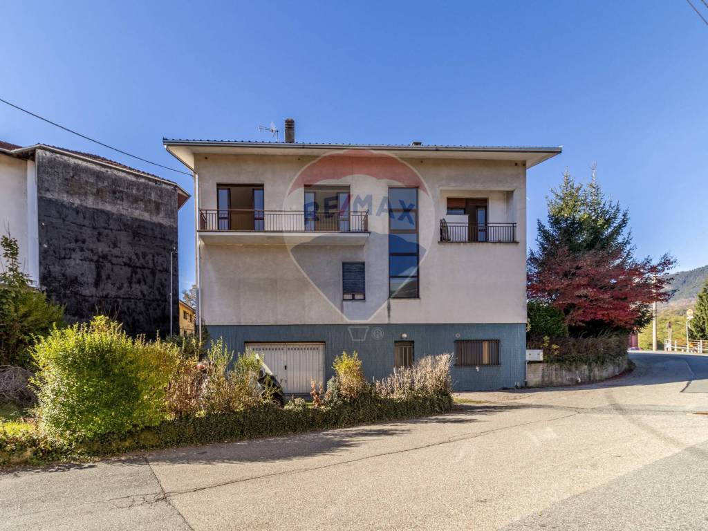 Casa indipendente a Valdilana in Frazione Pramorisio, 26 - Foto 2