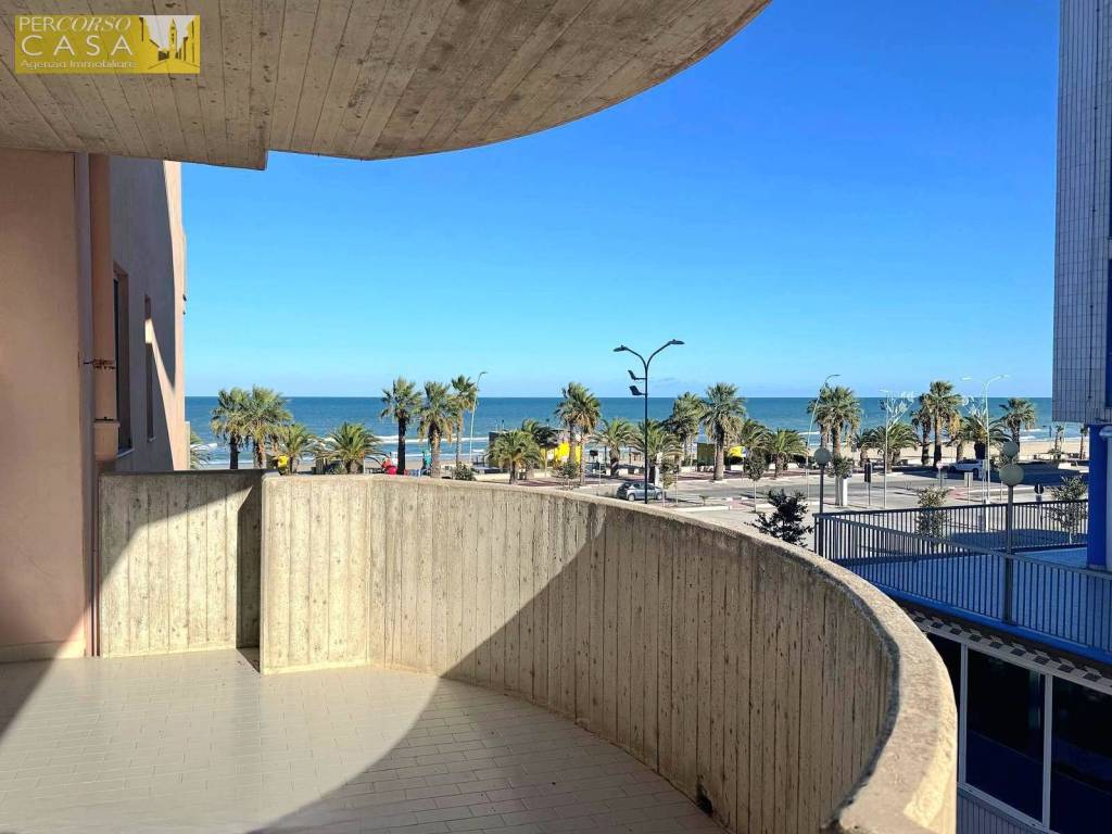 Appartamento a Tortoreto in Lungomare Sirena - Edificio fronte mare - Foto 5