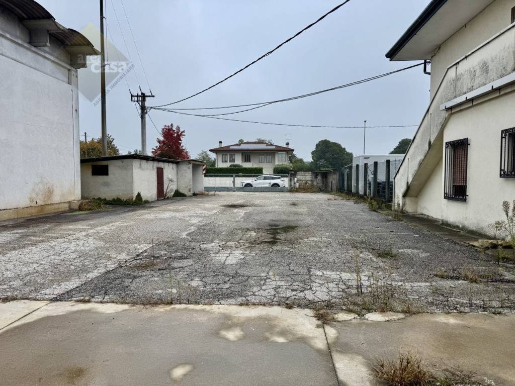 Immobile a Mussolente in Via dell'Industria - Foto 2