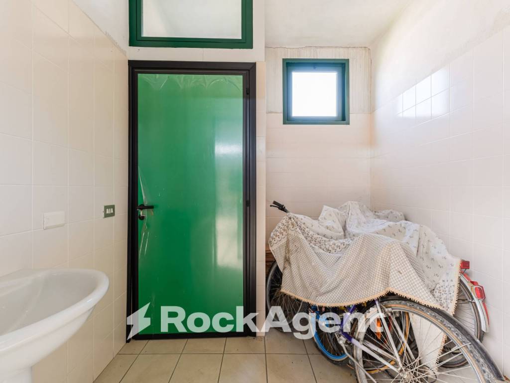 Immobile a Saronno in Via E. H. Grieg, 22 - Foto 4