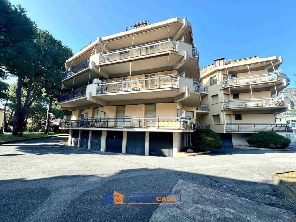 Appartamento a Pietra ligure in Via Pollupice - Foto 2